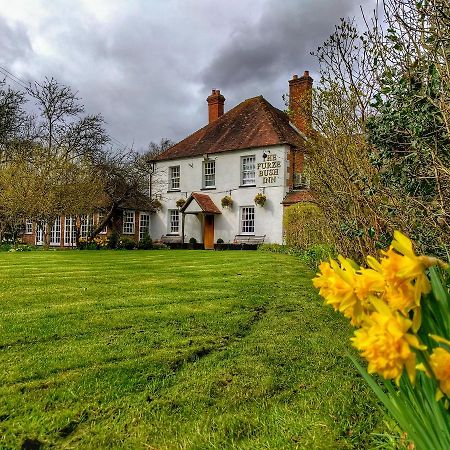 The Furze Bush Inn Newbury  Exteriör bild
